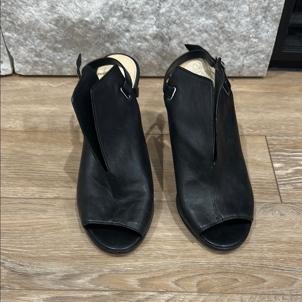 Vince Camuto Elegant Black Women's Peep-Toe Shoes